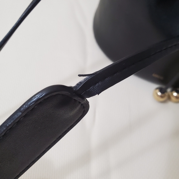 ๐ฅ๐ฅSOLD!๐ฅ๐ฅ Mango bucket bag - Picture 8 of 14